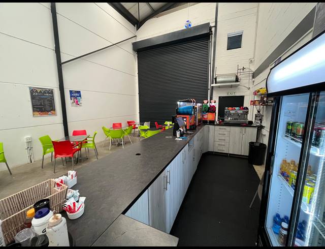 420M² WAREHOUSE TO LET IN RIVERGATE